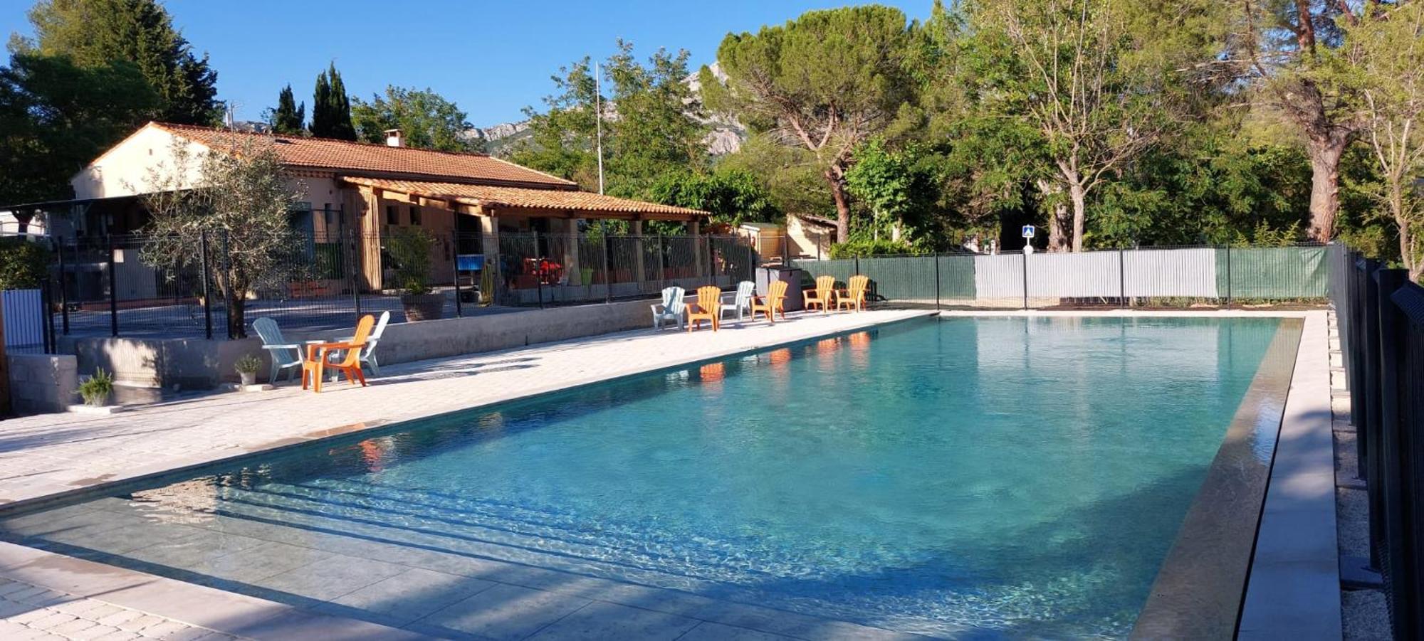 Camping Sainte Victoire Beaurecueil Exteriér fotografie